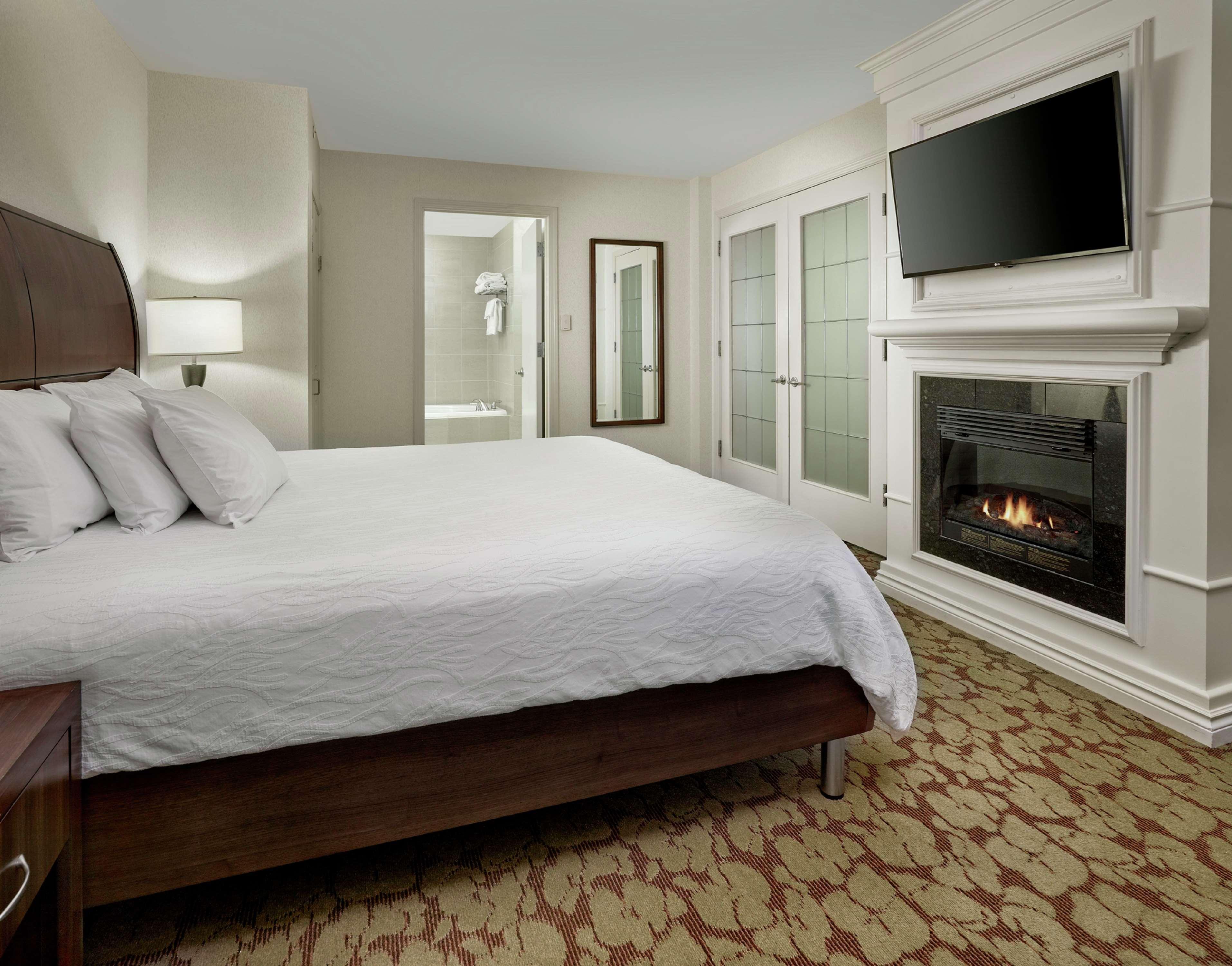 Hilton Garden Inn West Edmonton Dış mekan fotoğraf