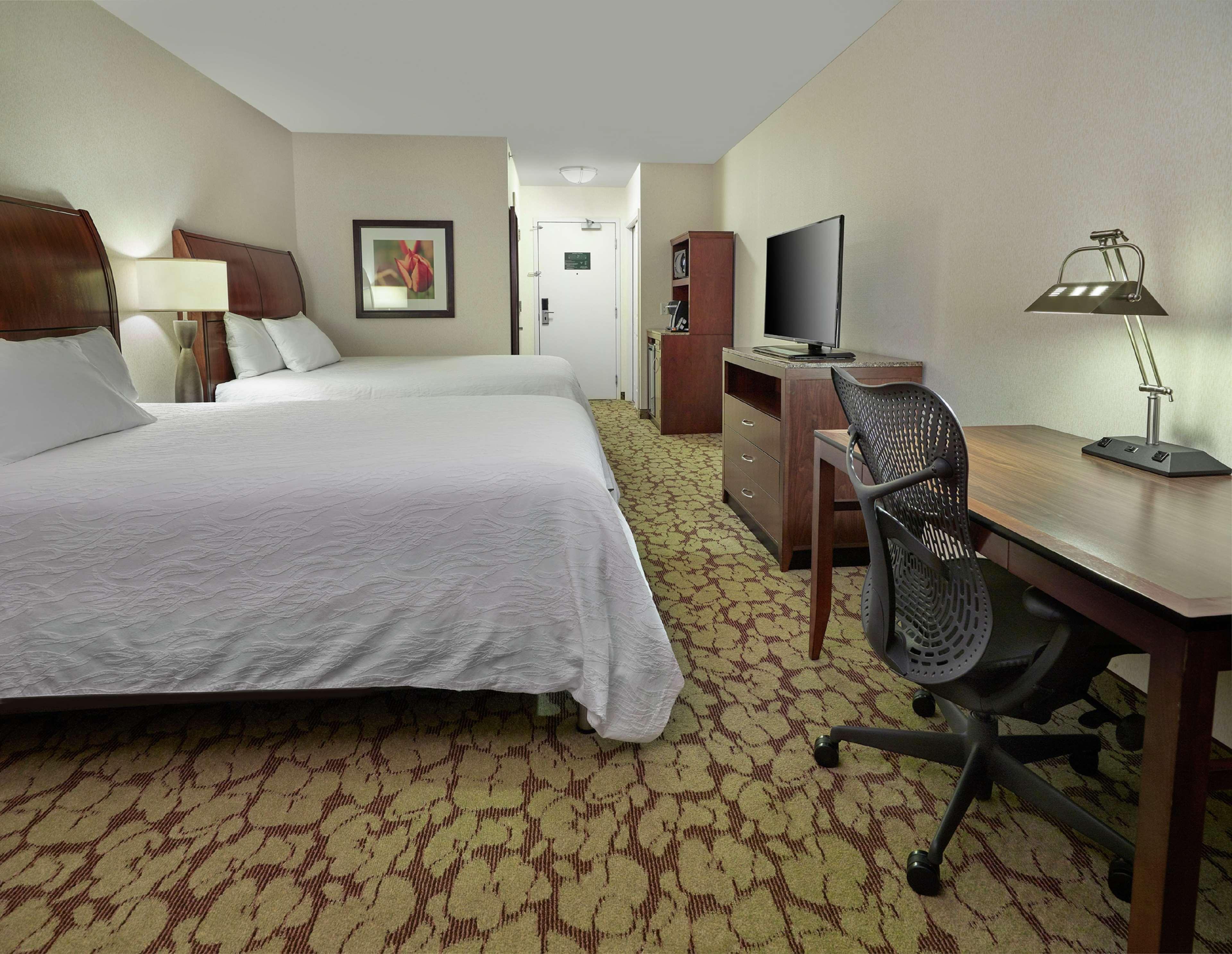 Hilton Garden Inn West Edmonton Dış mekan fotoğraf