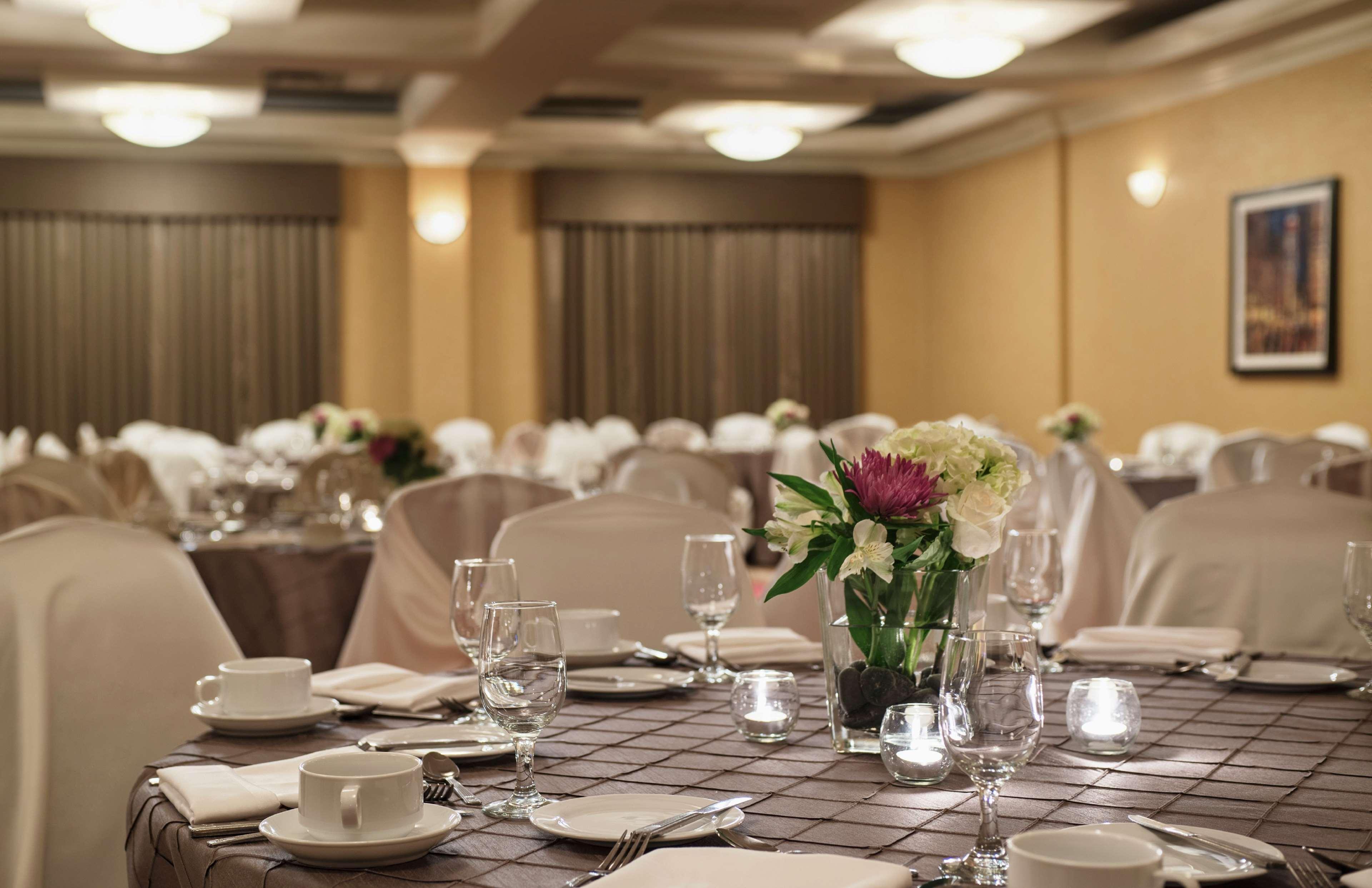 Hilton Garden Inn West Edmonton Dış mekan fotoğraf