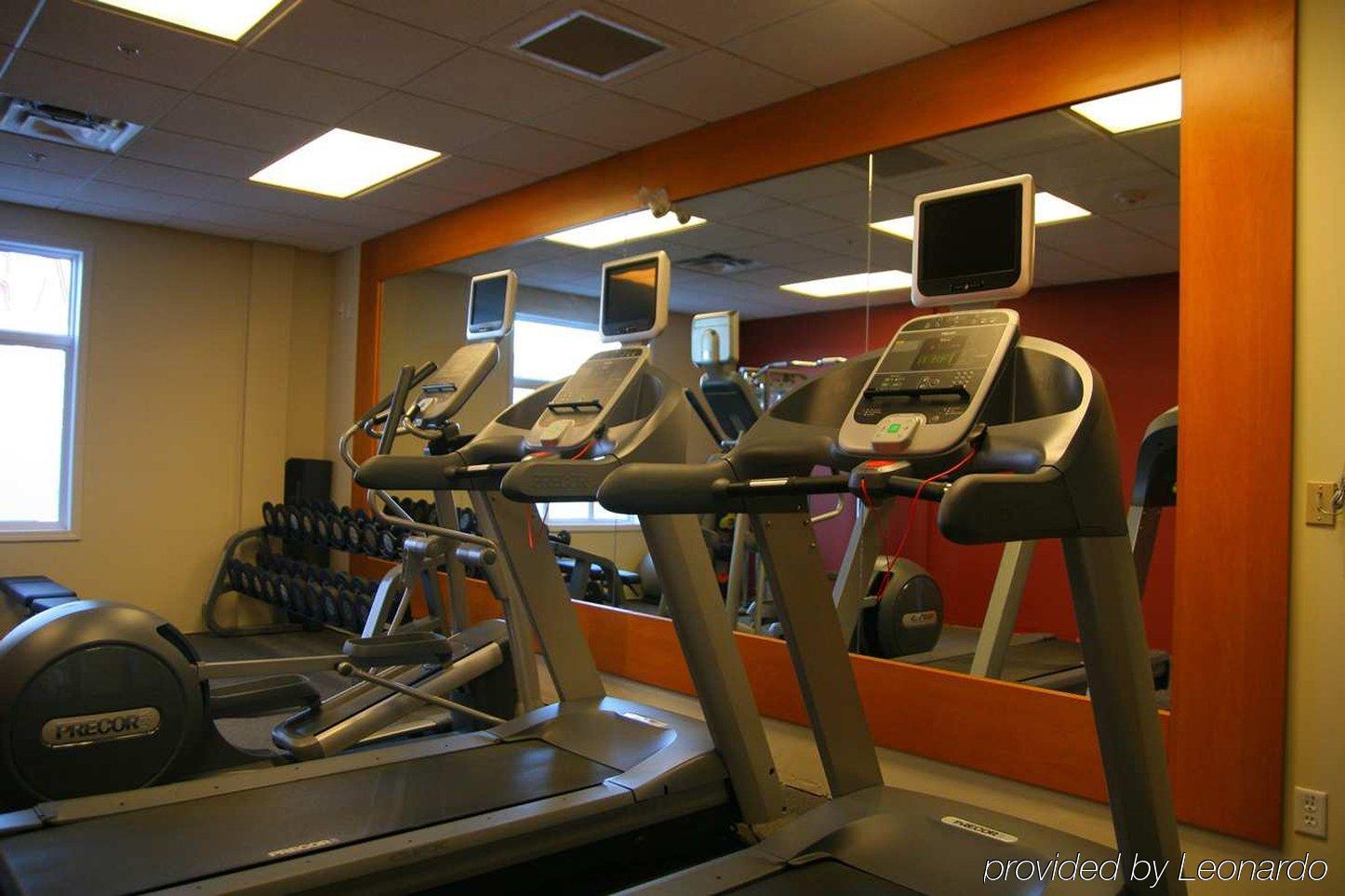 Hilton Garden Inn West Edmonton Konforlar fotoğraf