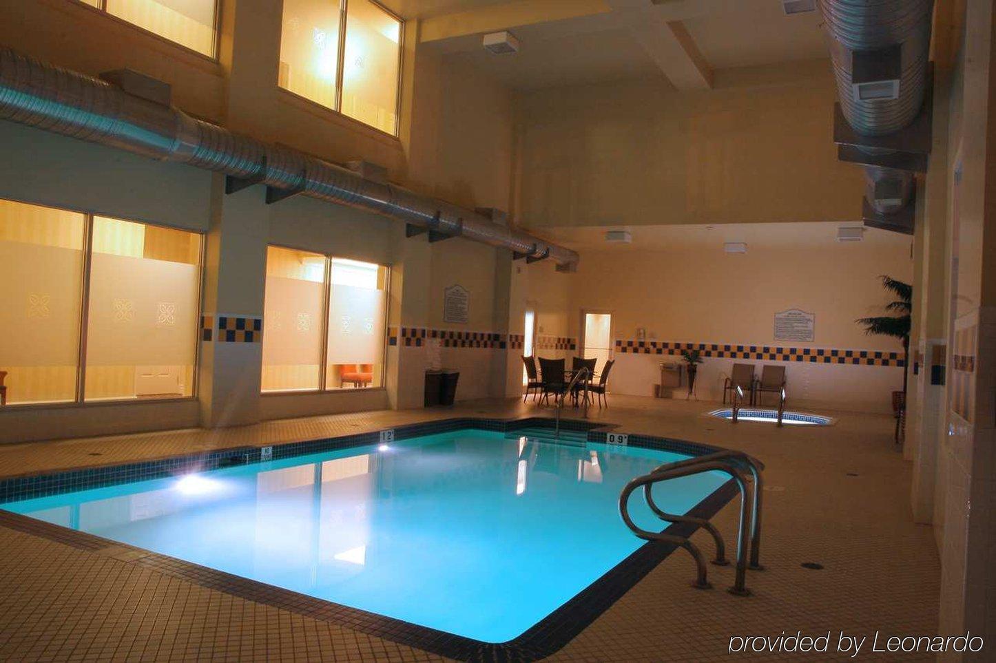 Hilton Garden Inn West Edmonton Konforlar fotoğraf