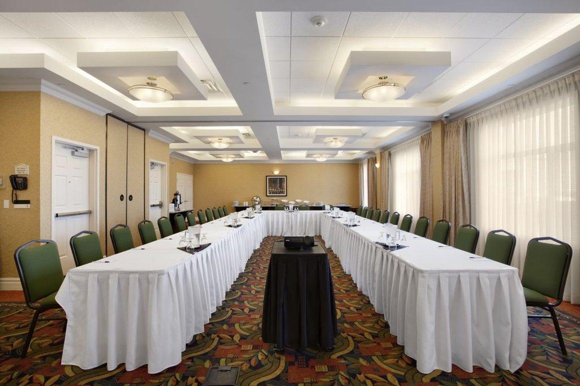 Hilton Garden Inn West Edmonton Dış mekan fotoğraf